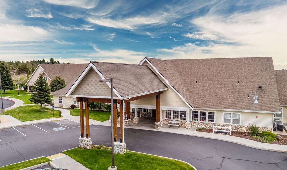 East Cascade Retirement Community Senior Living Community Assisted